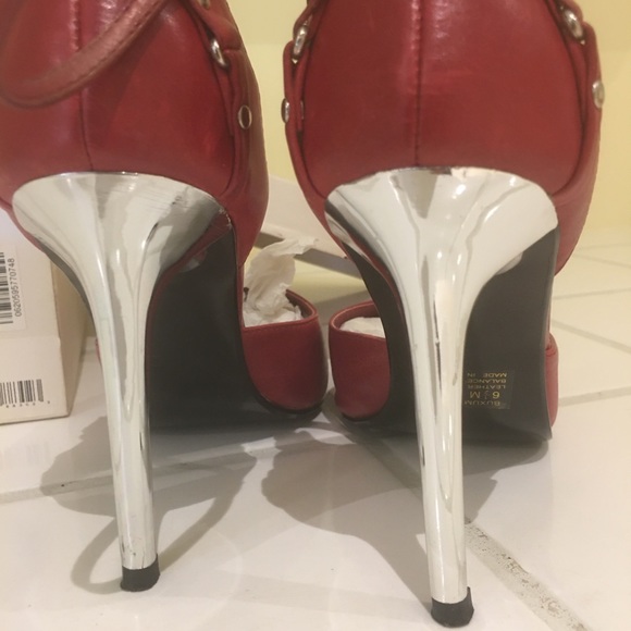 Steve Madden Stiletto shoes - Picture 2 of 5